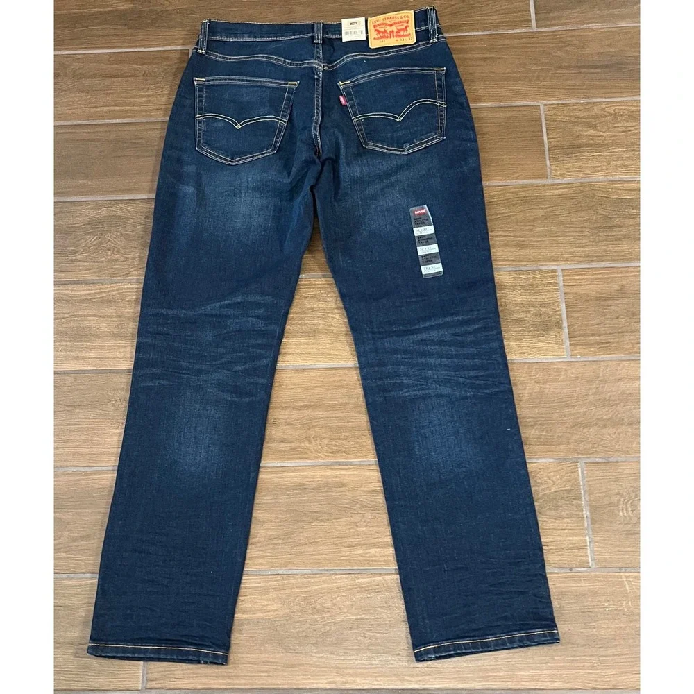 Levis levis 541
